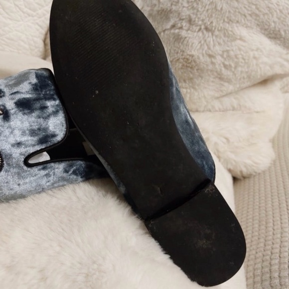 Steve Madden Blue Velvet Bee Embroidered Mule Loafers Size 8 - Picture 4 of 4